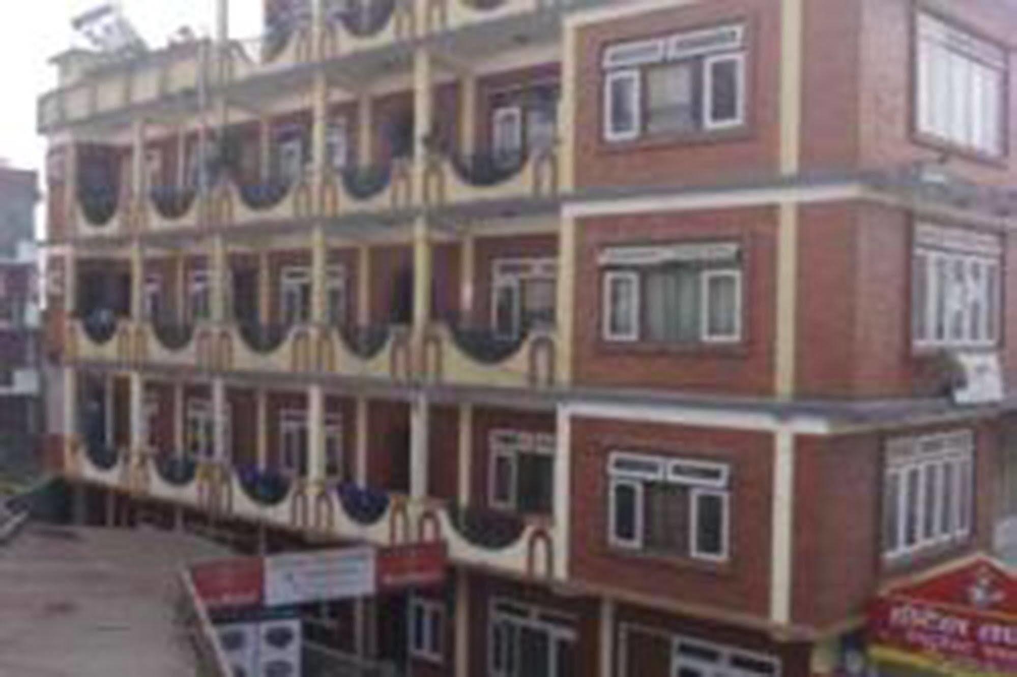 Aryal International Hotel Katmandú Exterior foto