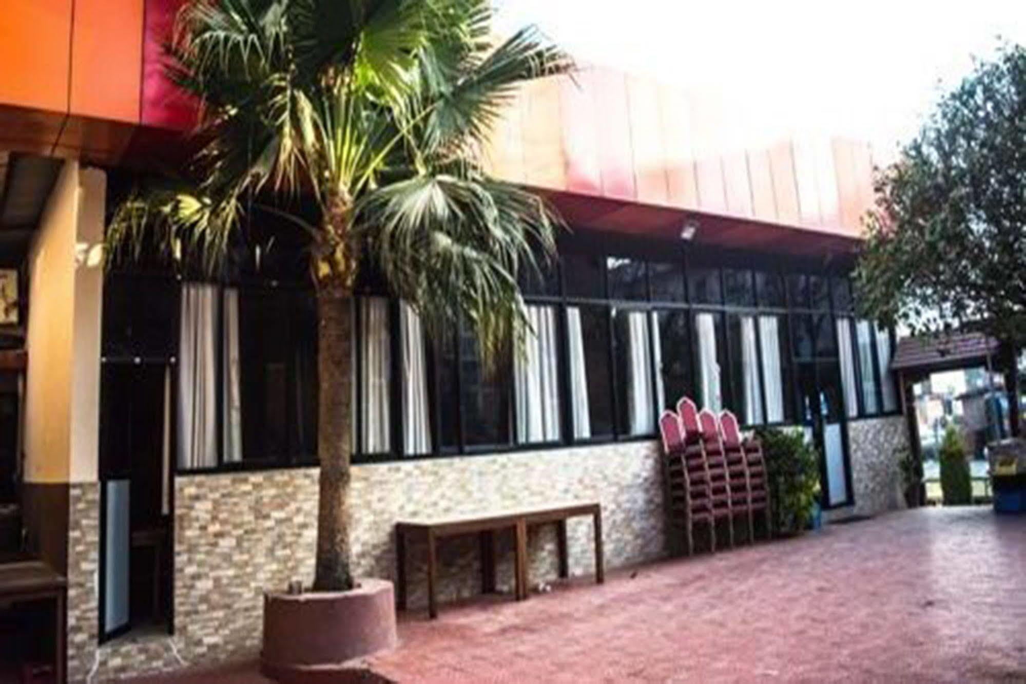 Aryal International Hotel Katmandú Exterior foto