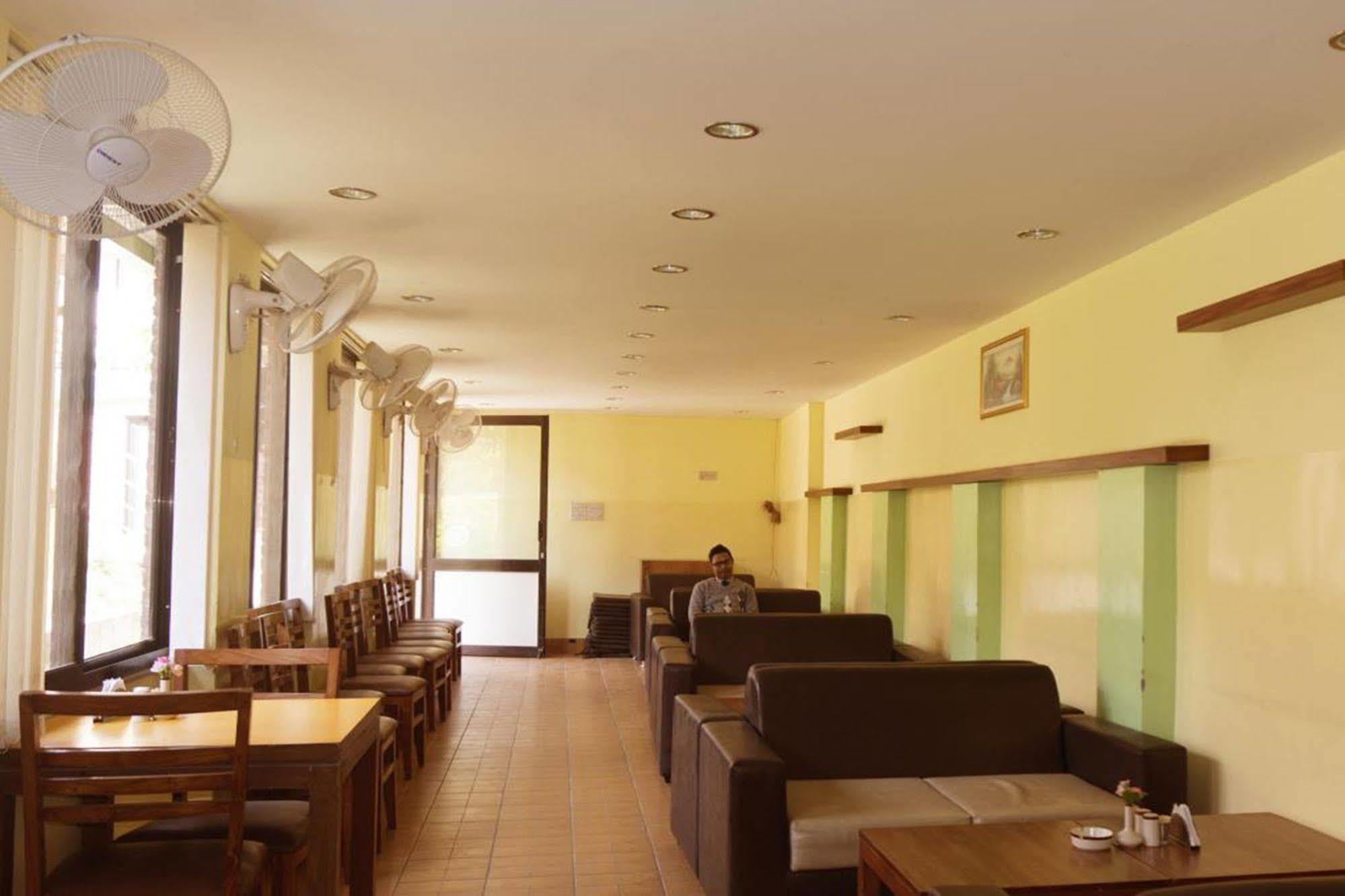 Aryal International Hotel Katmandú Exterior foto